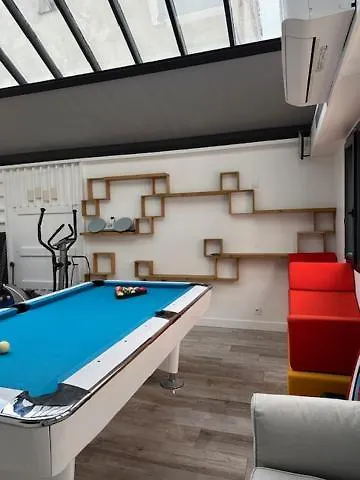 Appartement 150M2 Paris Terrasse Zen 0*,  France